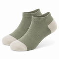 Chaussettes courtes 39-42 en maille vert sauge et écru pour usage quotidien style côtelé